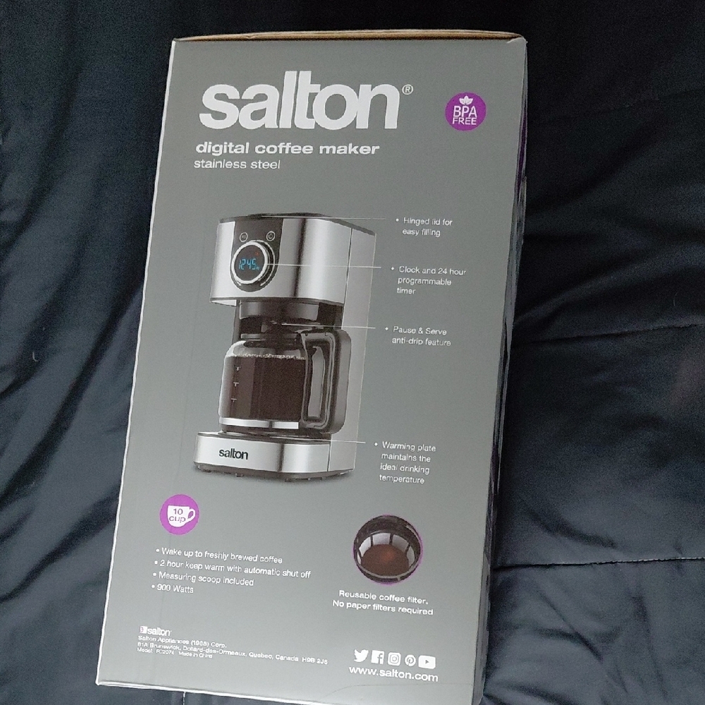 Salton Digital Coffee Maker - Black and Silver - Picture 3 of 4